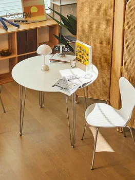 Скандинавски малка кръгла маса от ковано желязо, маса за хранене и хол с маса за хранене, балкон свободно време онлайн магазин за известни личности ins coffee shop лукс